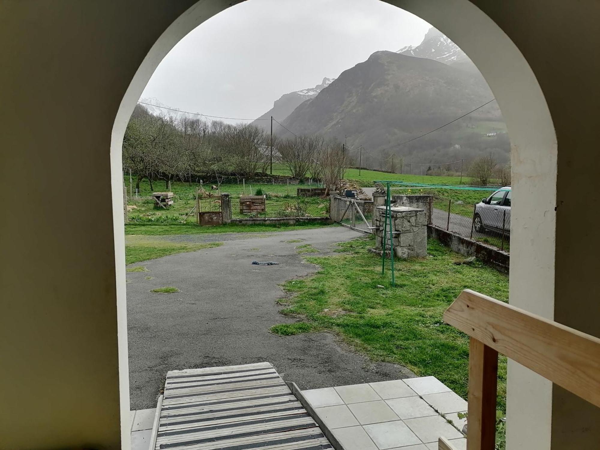 Aux D'Estaing Croises, Gite De Montagne Accessible A Tous ภายนอก รูปภาพ